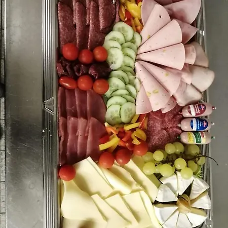 Hotel Charlottenhof 3*